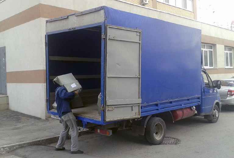 Сколько стоит транспортирвока деталей мебелей догрузом из Санкт-Петербурга в Обнинск