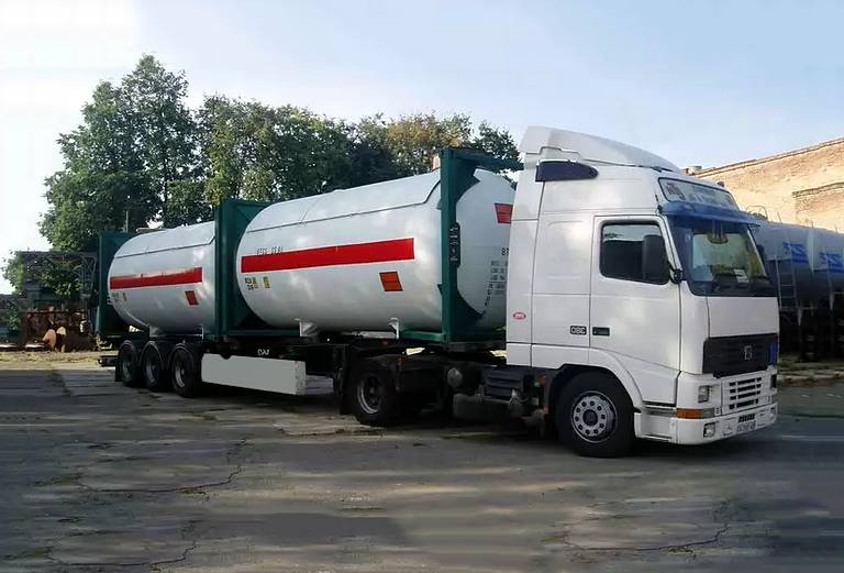 Транспортировать два колеса для грузовика цена из Санкт-Петербург в Кировский район
