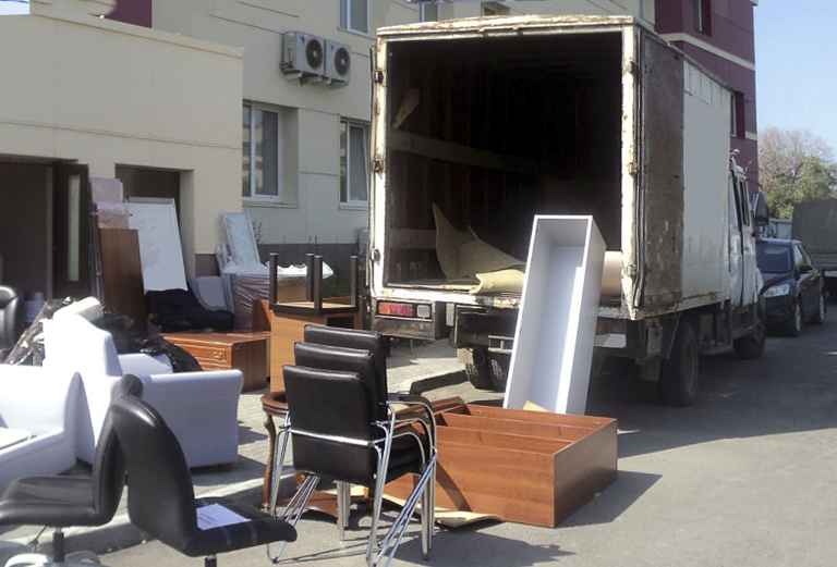 Заказать газель для перевозки мебели : Шкаф, вещи, коробки из Балакова в Видное